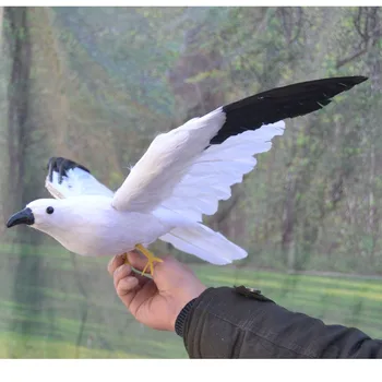 нов модел чайки в реалния живот, черни криле от пяна и пера, кукла-птица чайка около 32x50 см d0139